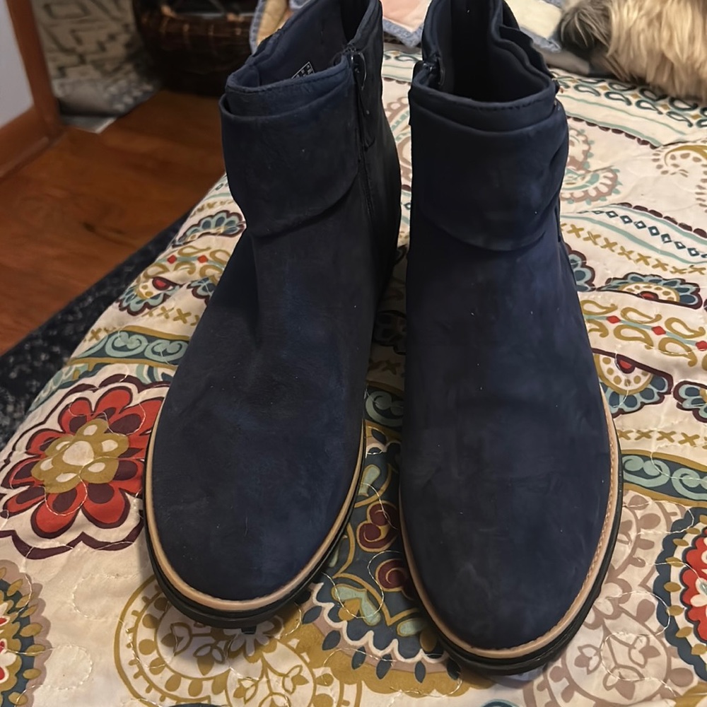 Clarks wedge boots